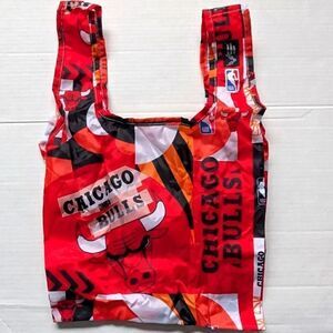 Atomic Mission Gear X Chicago Bulls Red packable tote